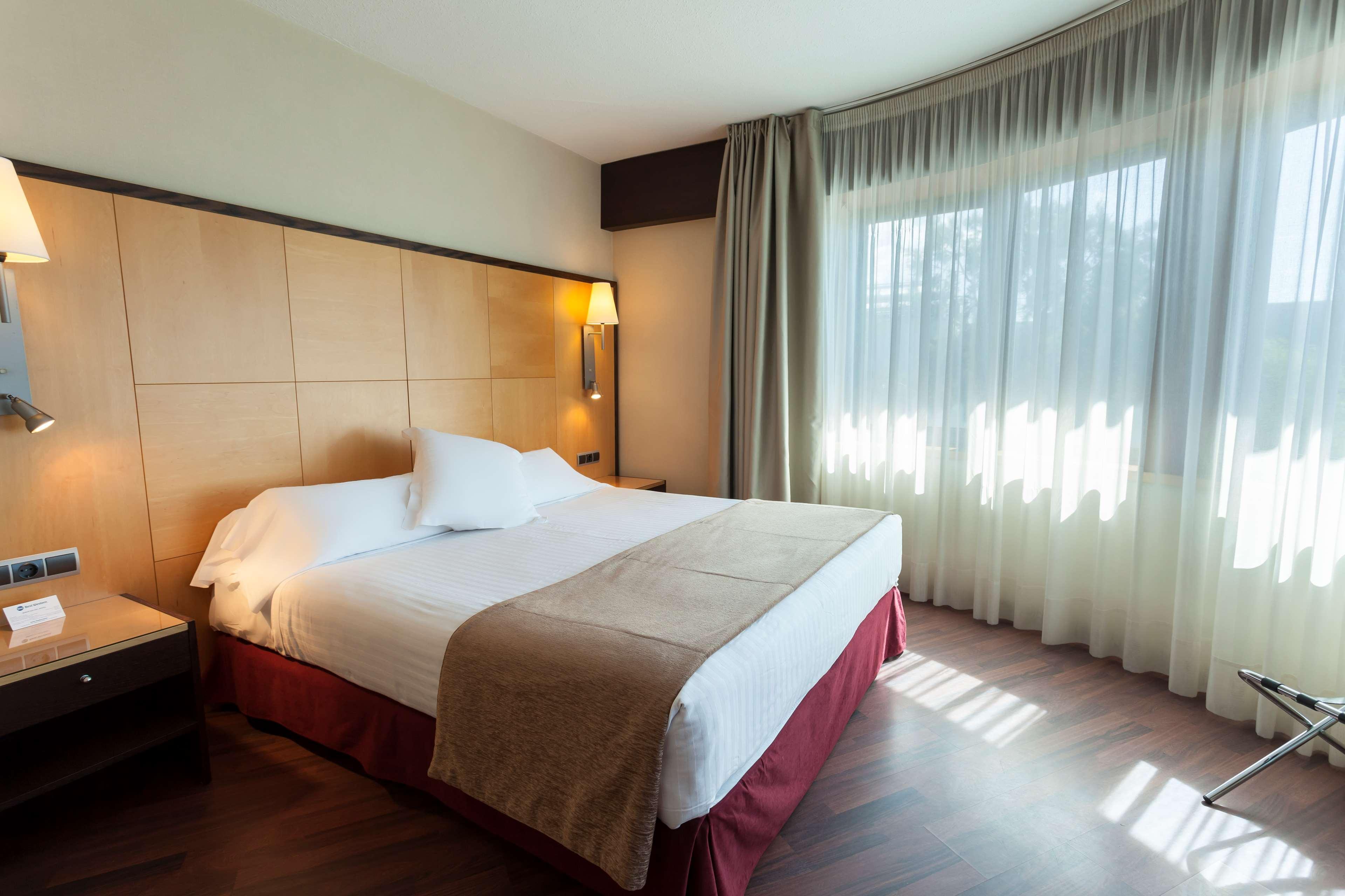 Best Western Hotel Mediterraneo Castelldefels Exterior foto